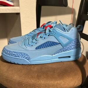 Men’s Jordans size 8